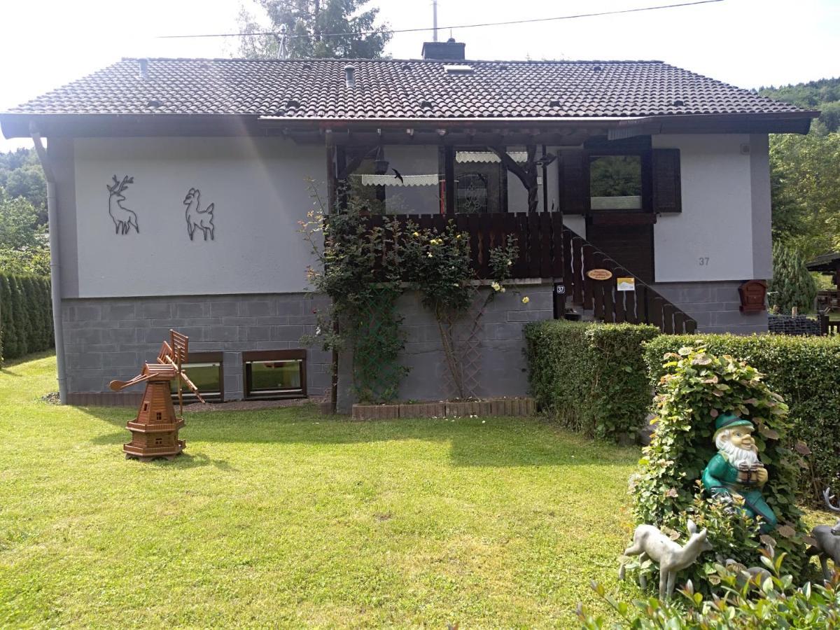 Zum Goldenen Tal Apartment Grafendhron Екстериор снимка