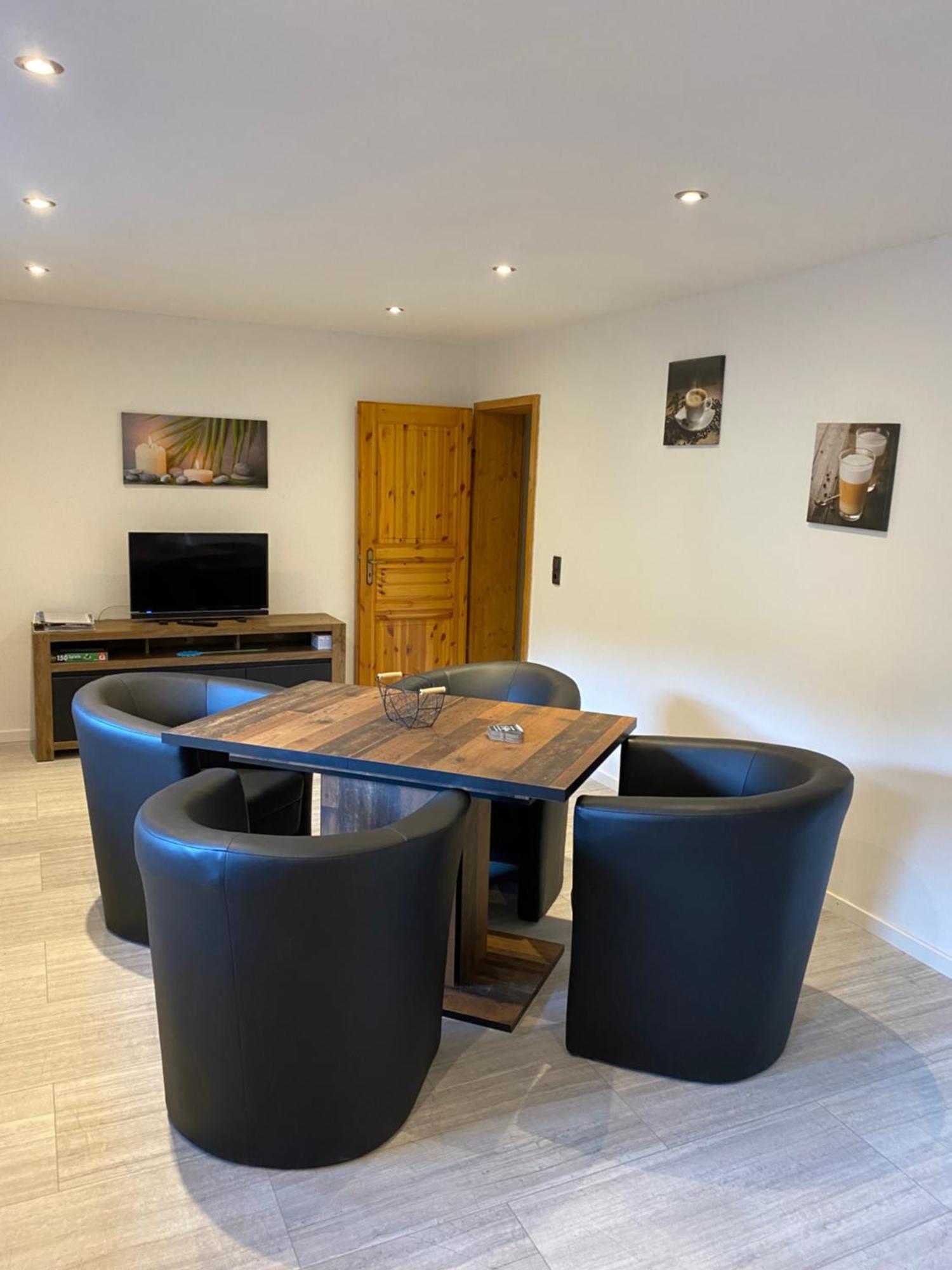 Zum Goldenen Tal Apartment Grafendhron Екстериор снимка